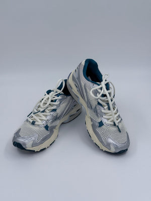 Mizuno Wave Rider 10 Unisex Sneaker - Weiß / Silber / Blau - 36.5 - MOSTWANTED24