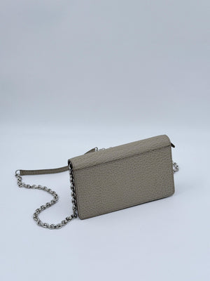 Maison Margiela Four Stitches Portemonnaie mit Kette - Waldgrün - MOSTWANTED24