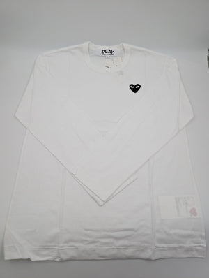 Comme des Garçons Play Weißes Langarm T-Shirt mit schwarzem Herz - Patch - Weiß - L - MOSTWANTED24