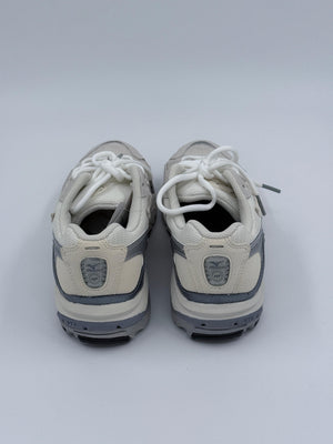 Mizuno Wave Rider 10 Unisex Sneaker - Weiß / Beige / Silber - 36.5 - MOSTWANTED24