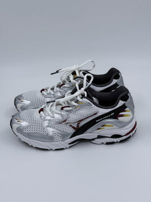 Mizuno Wave Rider 10 Unisex Sneaker - Weiß / Silber / Schwarz - 36.5 - MOSTWANTED24