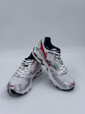 Mizuno Wave Rider 10 Unisex Sneaker - Weiß / Silber / Rot - 39 - MOSTWANTED24