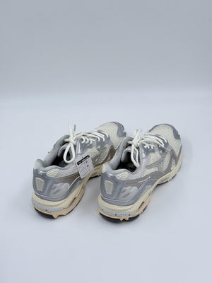 Mizuno Wave Rider 10 Unisex Sneaker - Weiß / Silber / Grau - 36.5 - MOSTWANTED24