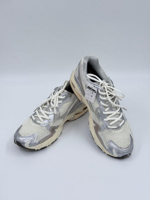Mizuno Wave Rider 10 Unisex Sneaker - Weiß / Silber / Grau - 36.5 - MOSTWANTED24